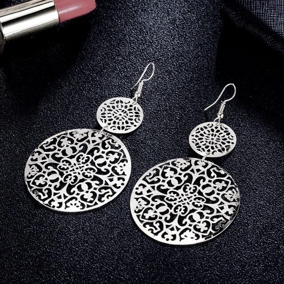 Jewelry - Silver Laser Cut Filagree Double Disc Earrings